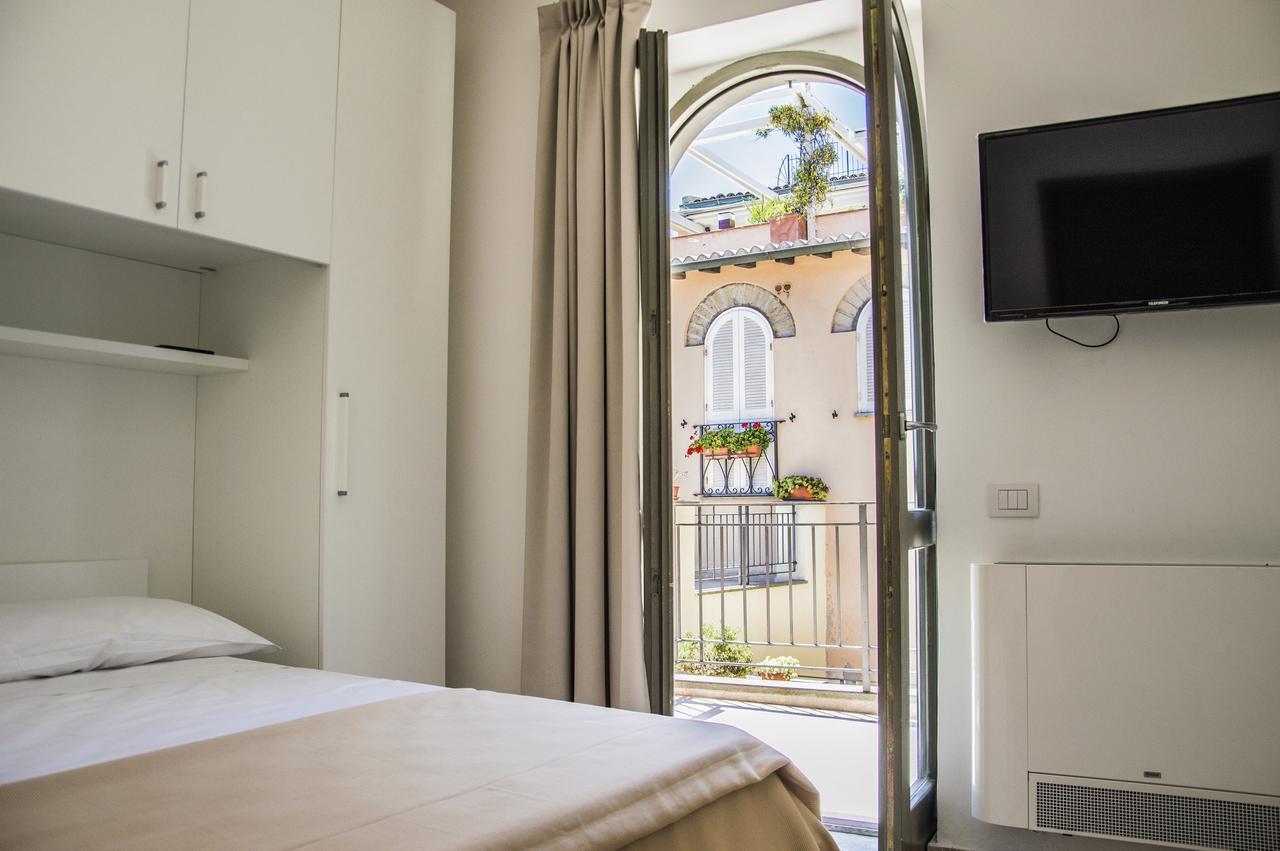 Sunrise Guest House Gaeta Exterior photo